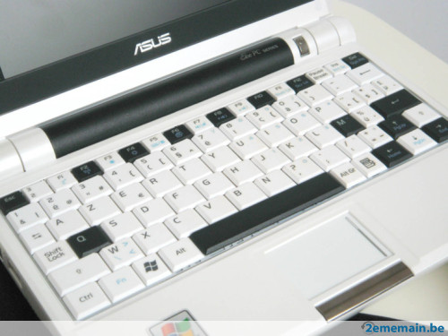 нетбук Asus Eee PC 701 Special Edition